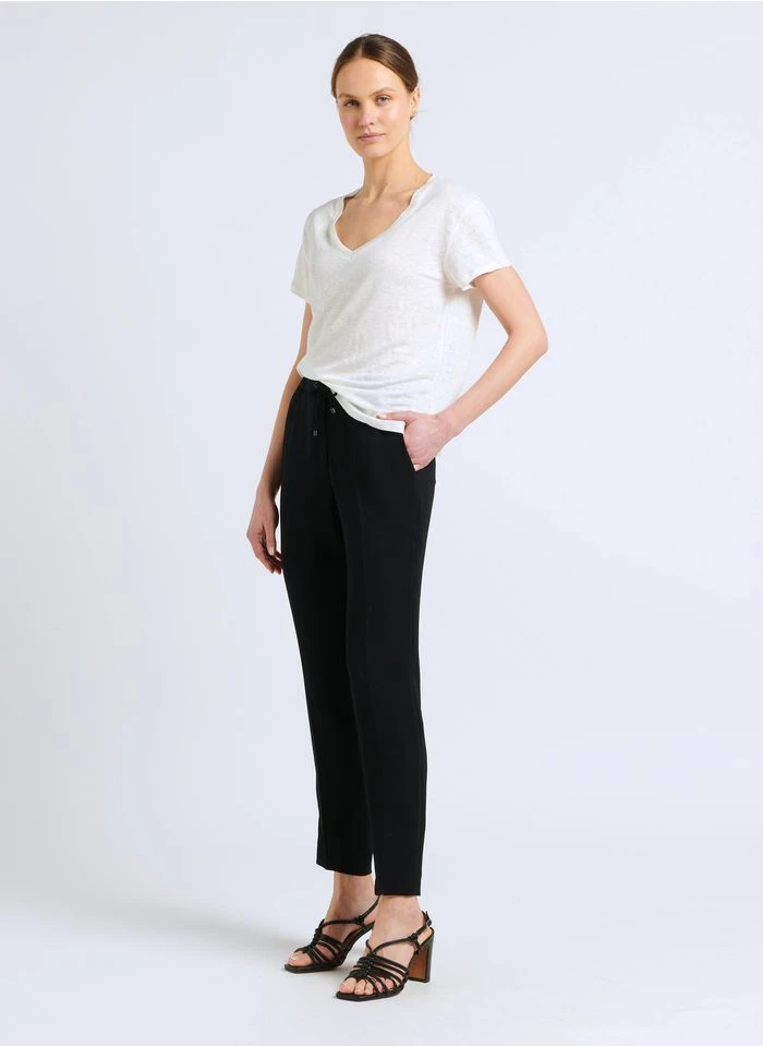 JOSEPHINE - Pantalon Droit | Noir 8 JOSEPHINE - Pantalon Droit | Noir – Bild 6