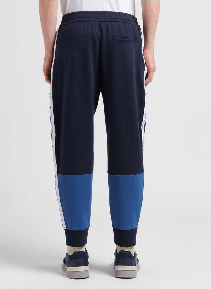 Armani Exchange Jogging A Bandes Logotypées En Coton | Bleu 5 Armani Exchange Jogging A Bandes Logotypées En Coton | Bleu – Bild 3